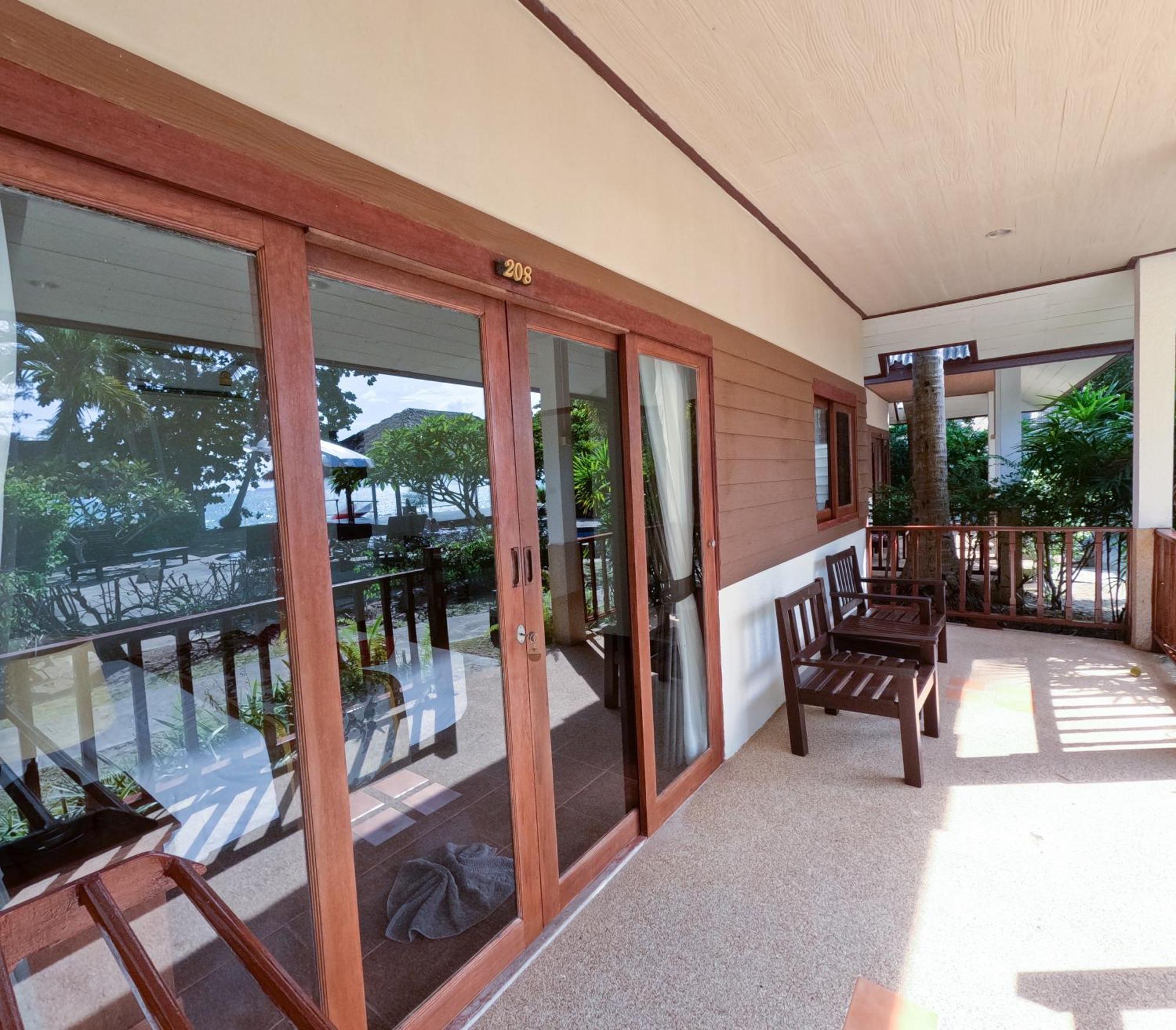 Anahata Resort Lipa Noi Exterior photo